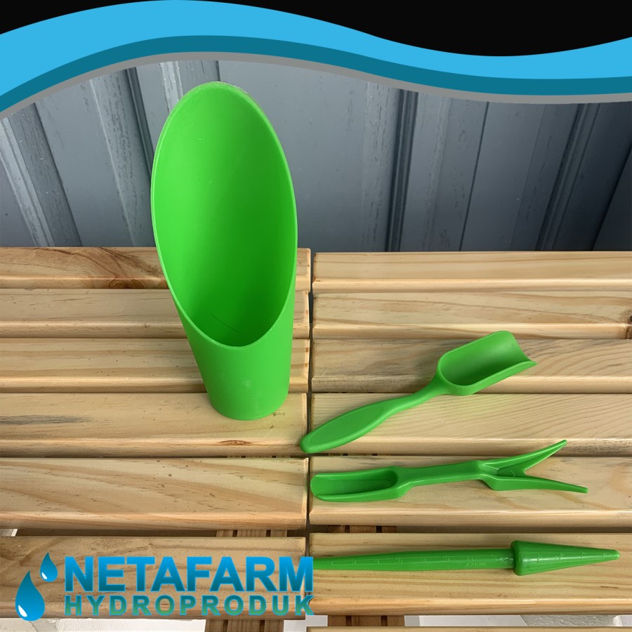 Garden Tools Plastik Mini 4 in 1 Peralatan Berkebun SD1101 - 1 set