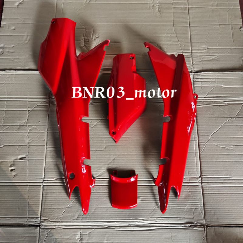 Cover Body Belakang Kiri Kanan Honda Supra X/Fit Lama Warna Merah