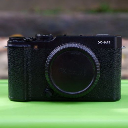 Fujifilm XM1 body only