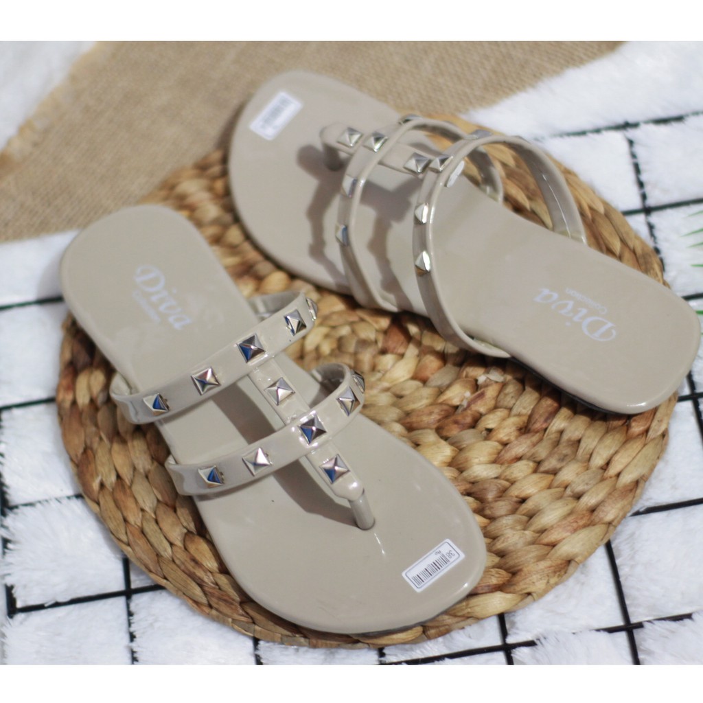 Sandal Wanita Jepit Tali Pyramid VT 10
