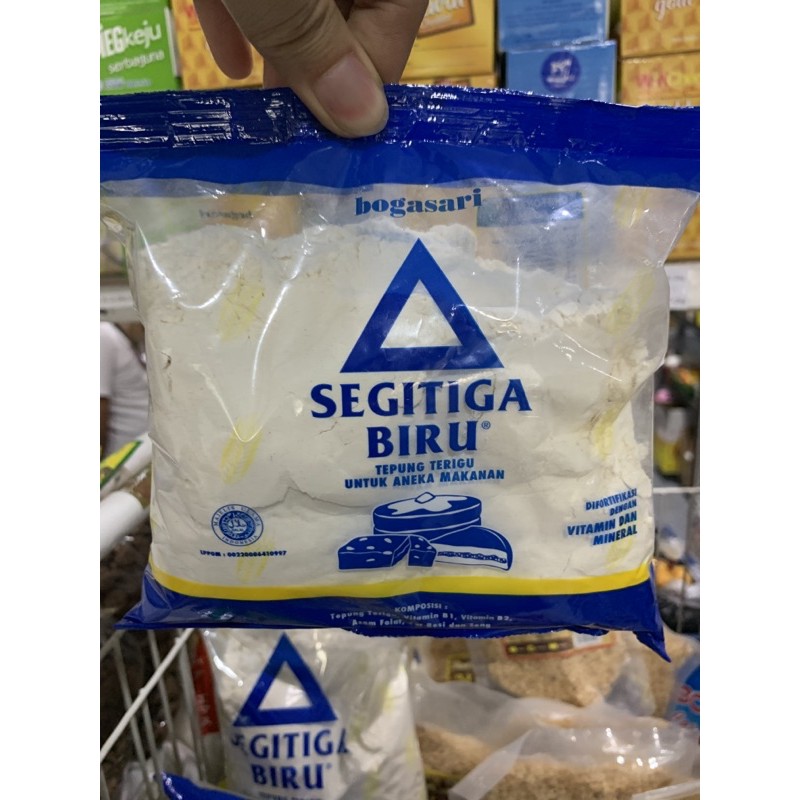 

tepung segitiga biru 500gr
