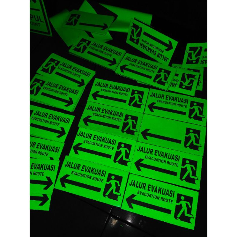 Sticker Jalur evakuasi Glow in the dark 10x30cm