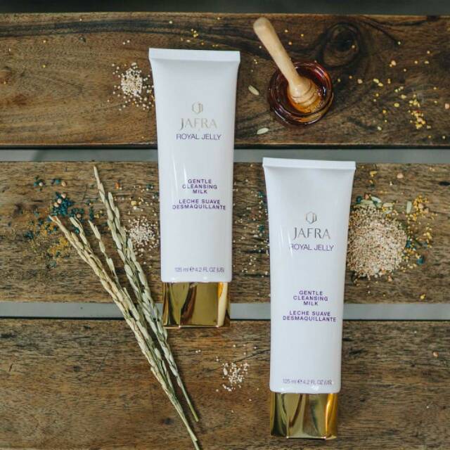 JAFRA ROYAL JELLY GENTLE CLEANING MILK