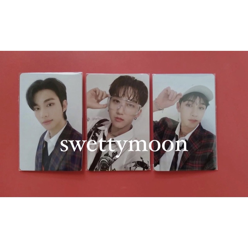 (OFFICIAL) STRAY KIDS CHRISTMAS EVEL POB PHOTOCARD CEVEL ALBUM PC ONLY BANGCHAN HYUNJIN CHANGBIN