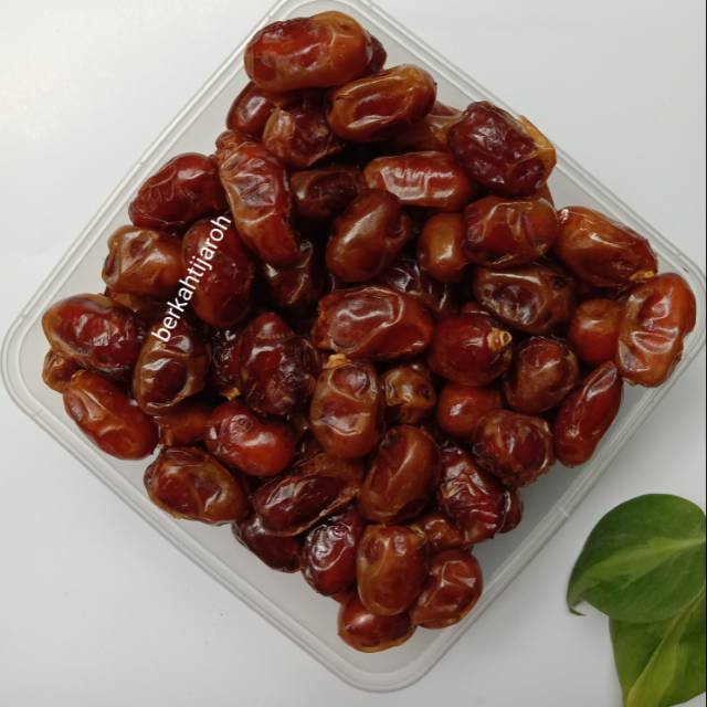 

Kurma Khalas Saad 1kg