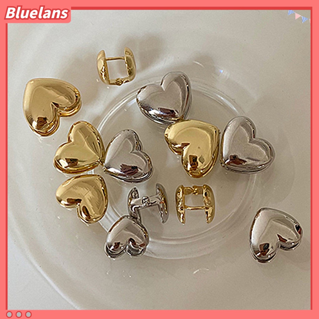 1 Pasang Anting Stud Liontin Hati Warna Solid Permukaan Halus Dapat Dibuka Untuk Wanita