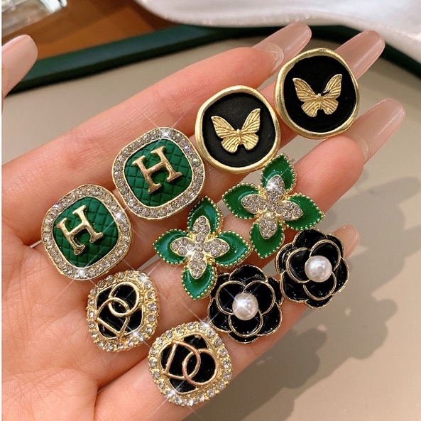 Anting Stud Hias Mutiara Warna Hijau Gaya Vintage Korea Untuk Wanita