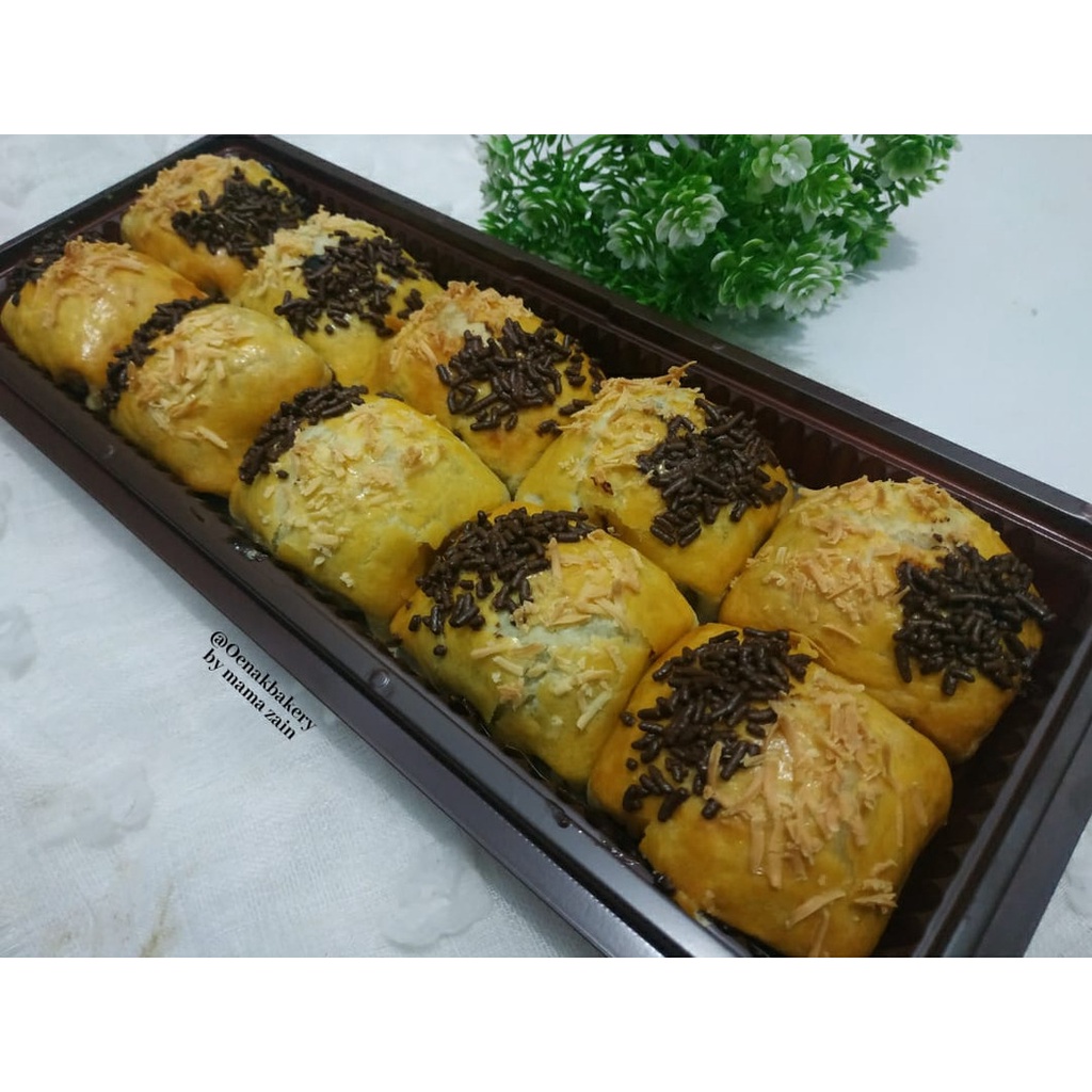 

Bolen pisang coklat keju