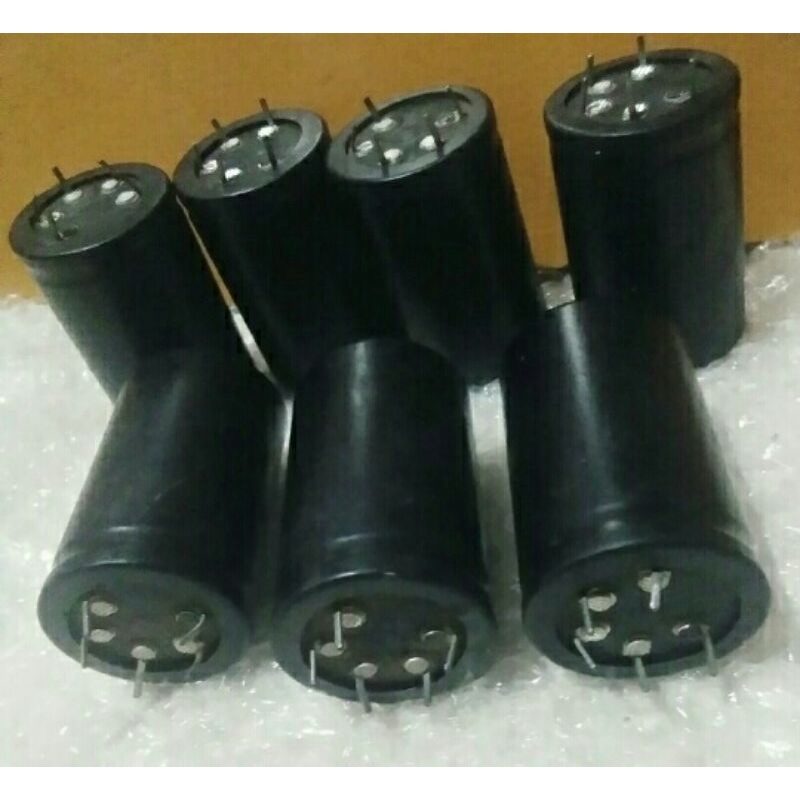 capacitor. nichicon :A .B. D - BLANK C : 1200uf - 160wv- : NEG BLACK MADE IN JAPAN