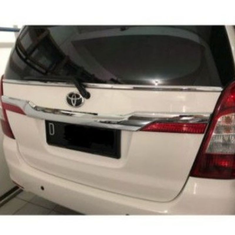 Trunklid List bagasi pintu belakang Grand Innova + Reflektor