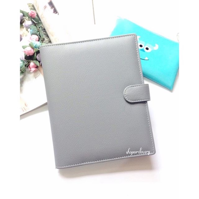 

Binder Polos Abu Muda
