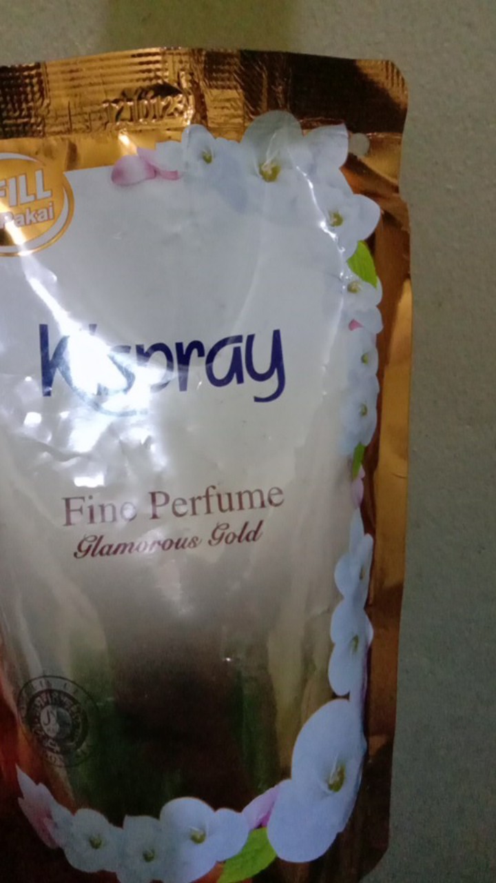 Kispray Pewangi Pakaian 300 Ml