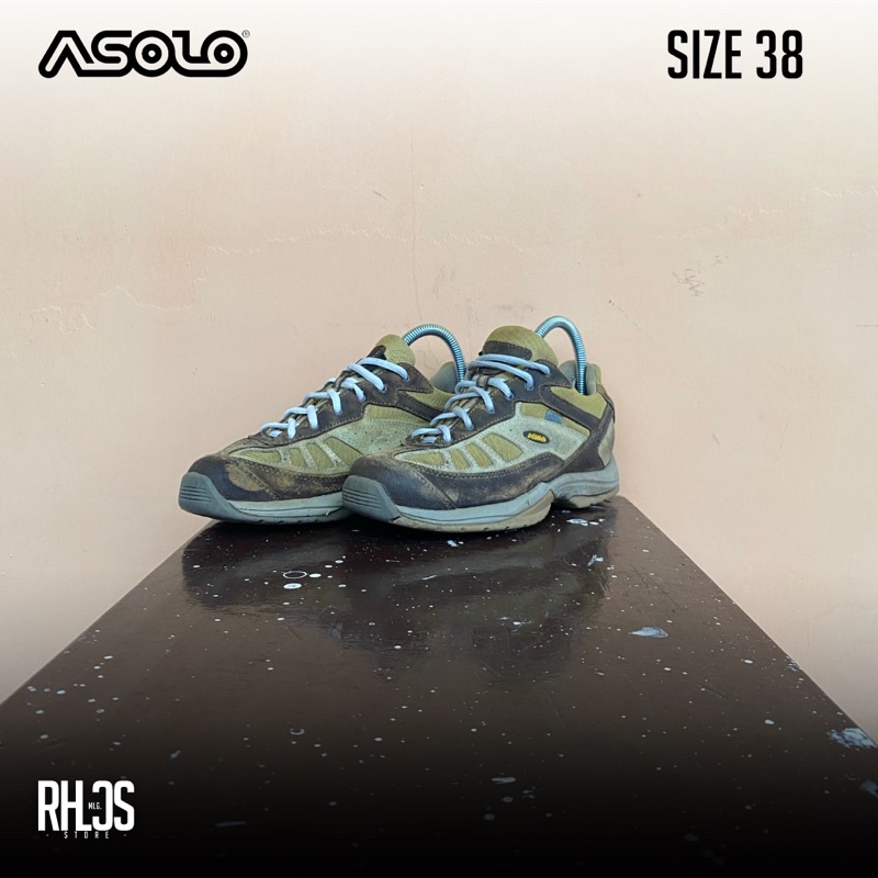 Sepatu Outdoor ASOLO Second