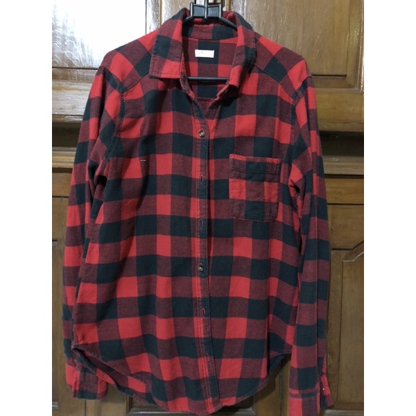 preloved kemeja tartan hollister