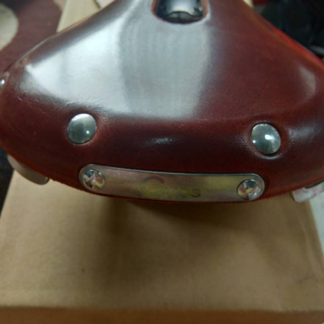 Saddle gyes 06L kulit asli