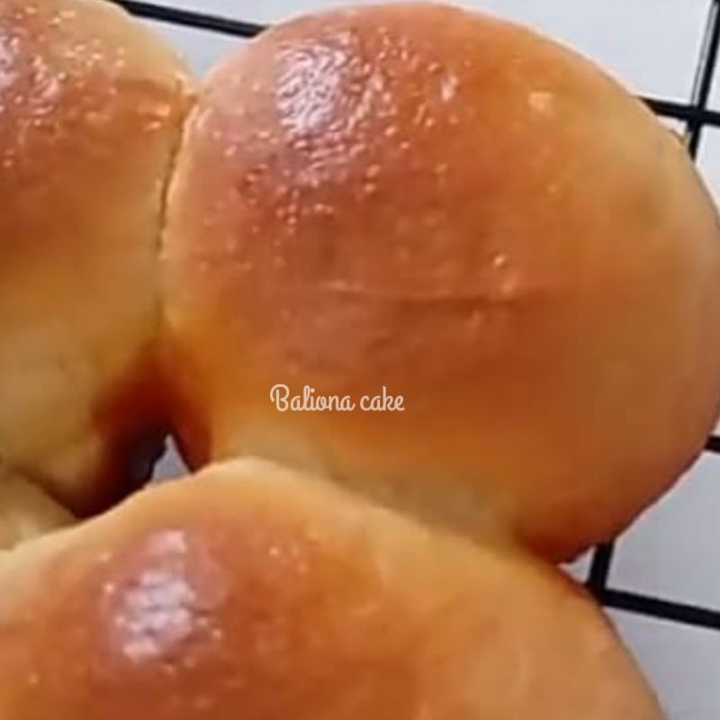 

Roti manis Untuk sekali pembelian mendatkatkan 5 pcs
