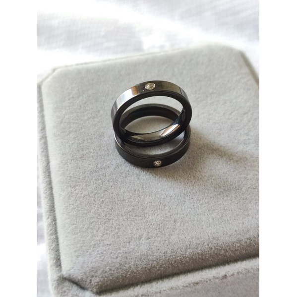 Cincin Hitam Polos Permata Titanium