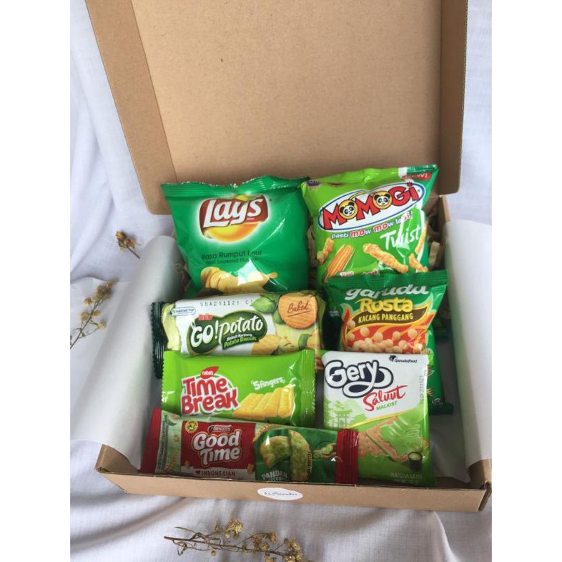 

Snack Box (Kado Ulang tahun, Wisuda, Hadiah Pernikahan) Harga Terjangkau