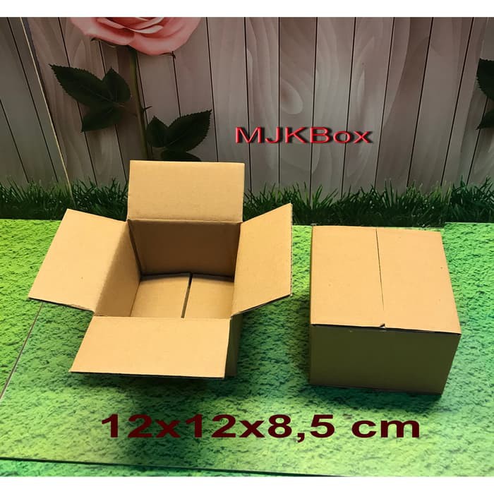 

SALE Kotak Kardus karton Uk. 12x12x8,5 cm.......Single wall minimal beli 20 pcs