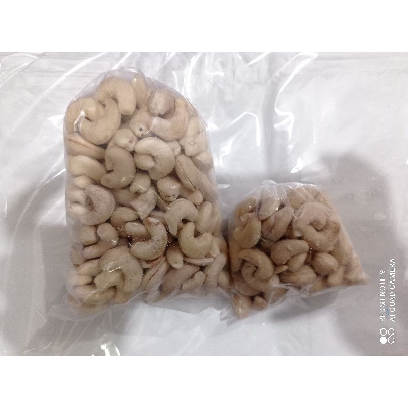 

Kacang mede utuh repack