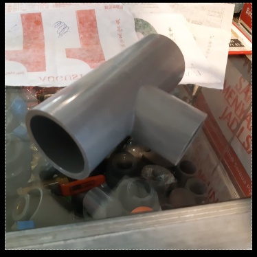 Reducer Tee 3/4" x 1/2" PVC Rucika Aw