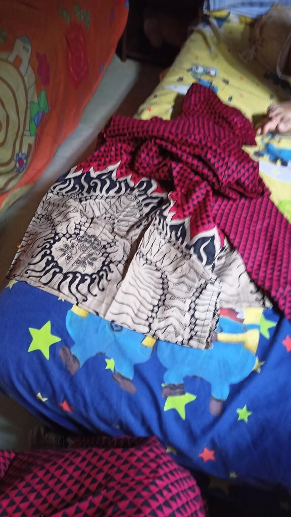 Couple Keluarga Sania Ruffle Batik Keluarga Motif Mowo Abang