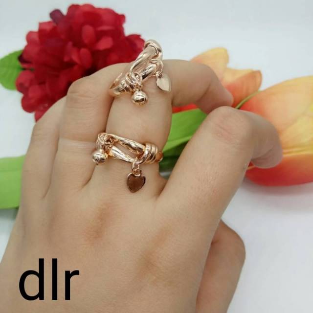 Cincin suasa Karo  lapis emas 18k(warna rose gold/suasa),awet,tahan lama,tidak berkarat