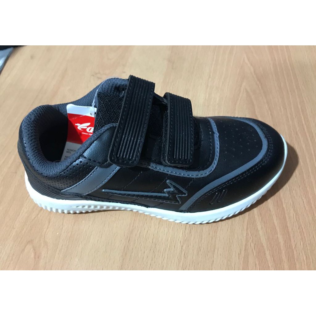 SEPATU EAGLE COGENCY JR