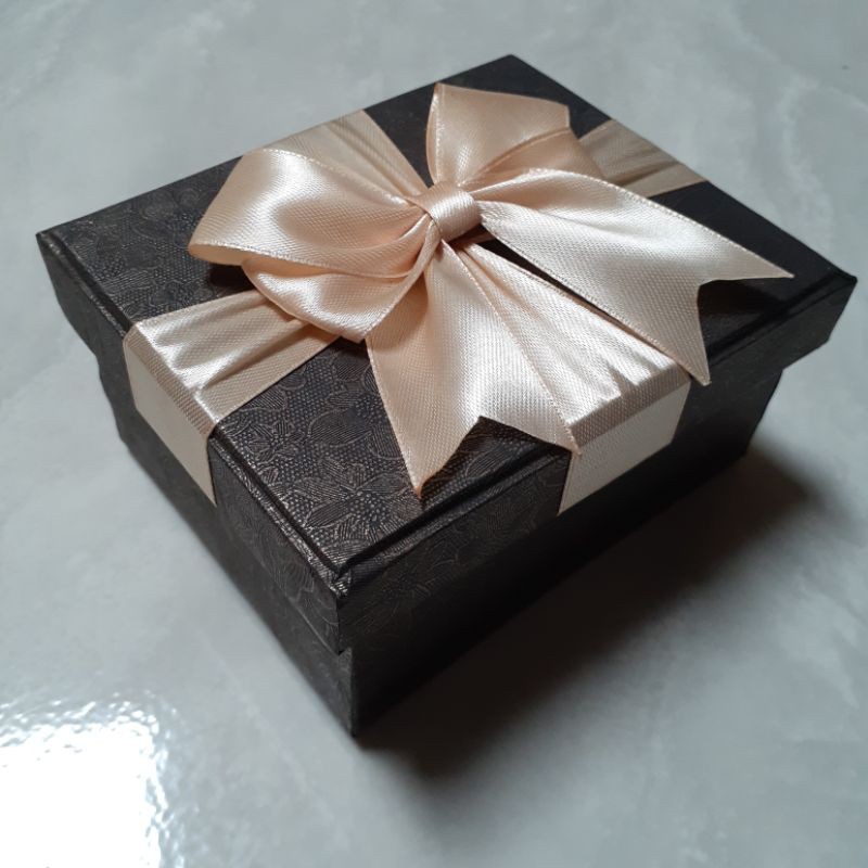 GIFT BOX SPESIAL BAHAN BOARD ATHENA BROWN