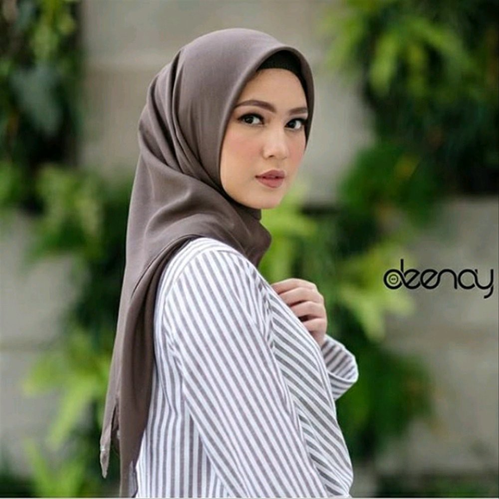 25 Trend Terbaru  Model  Kerudung  Deenay Polos Terbaru  2022 