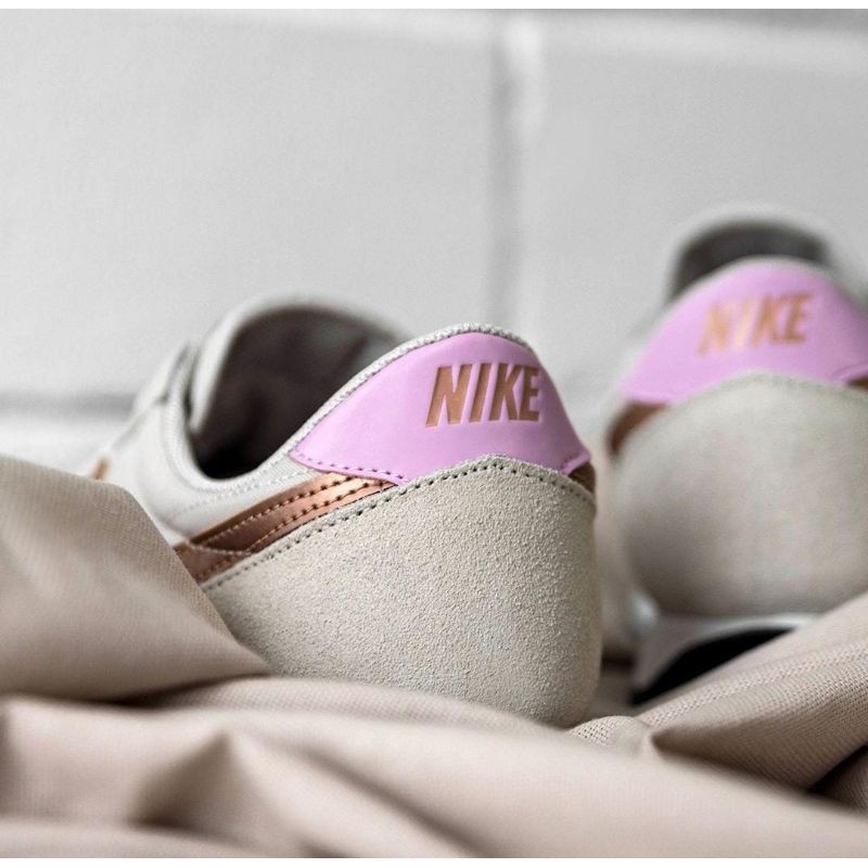 NIKE DAYBREAK CREAM ROSEGOLD