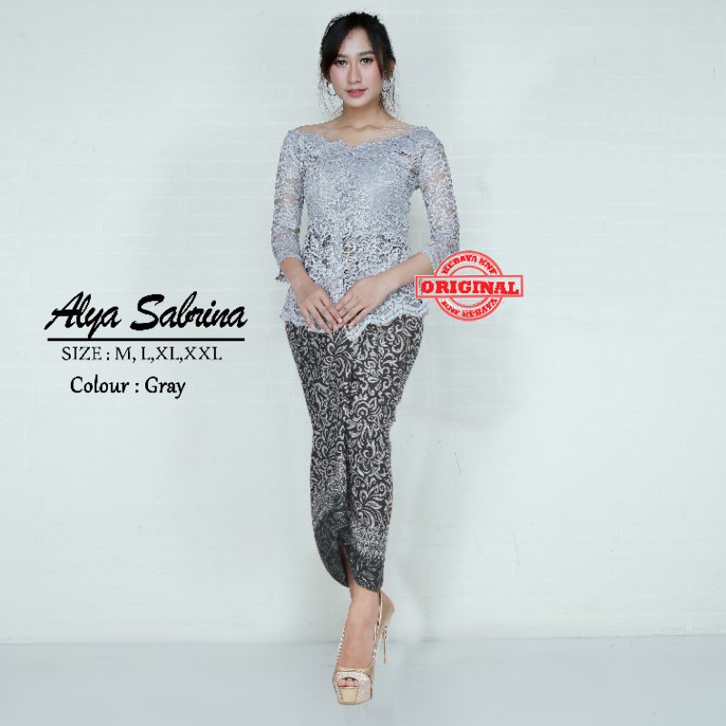 Kebaya set Alya Sabrina / Kebaya KNF / KEBAYA SABRINA / KEBAYA WISUDA