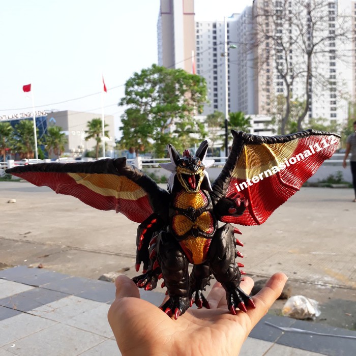 ITN - Kaiju Godzilla Figure Dx Zogu Ultraman Gaia