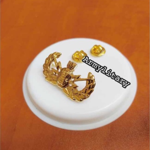 Pin jihandak gold