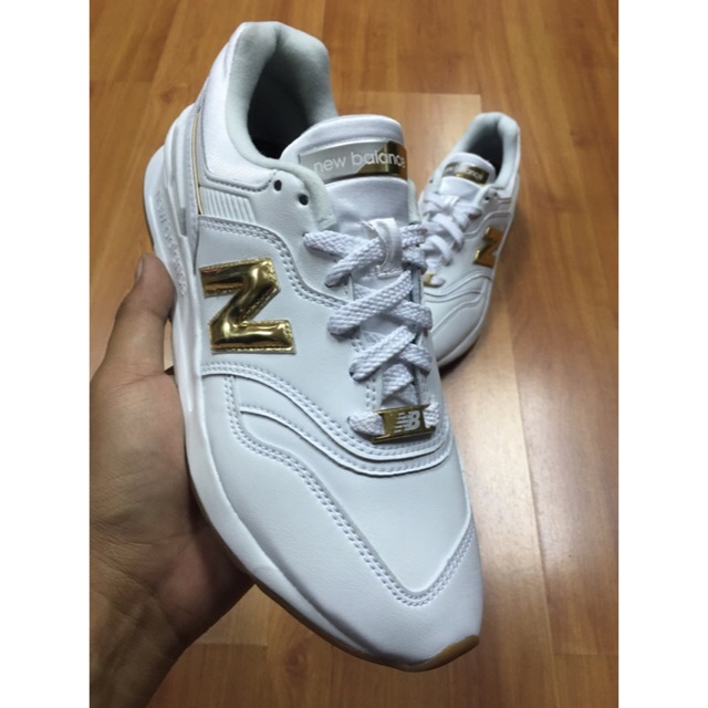 SEPATU CASUAL NEW BALANCE 997H WHITE GOLD BNWB