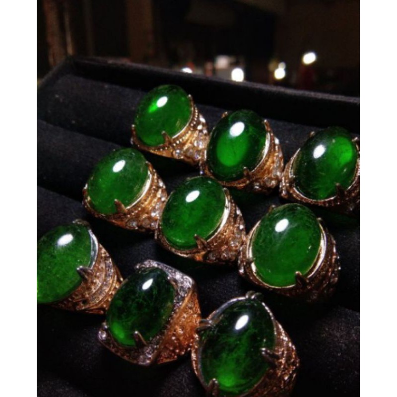 Batu cincin Jamrud Kalimantan natural
