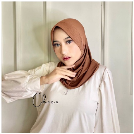 Hijab Sport Pendek Bergo Instant Polos Premium