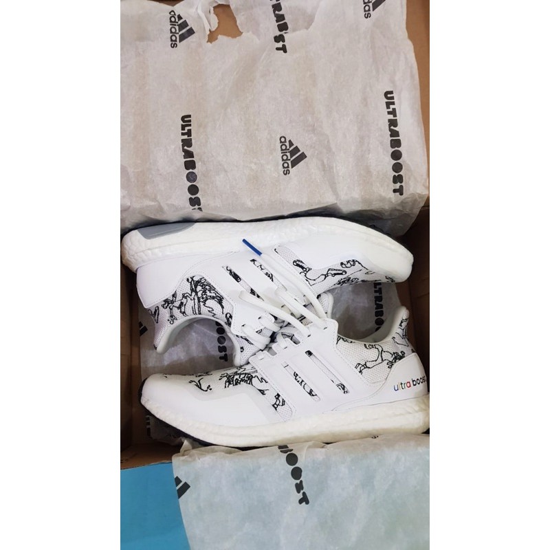 Sepatu Adidas Ultraboost DNA x Disney