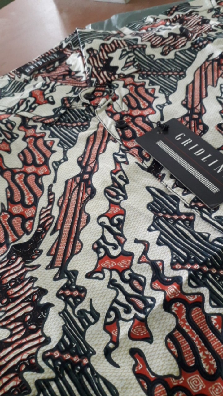 [gridline - R038  R038-b  R038-c ] Kemeja Batik Pria Katun Lengan Pendek Regular