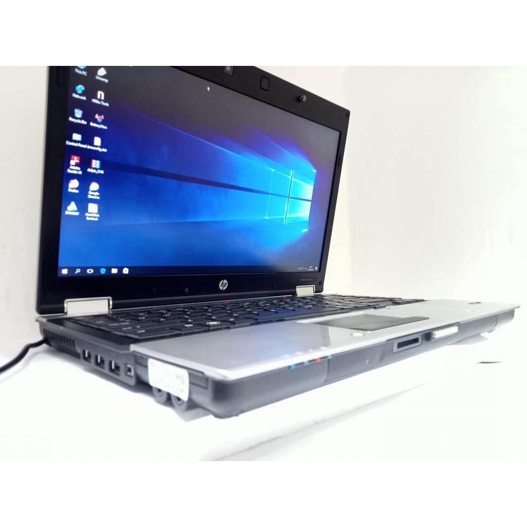 HP elitebook 8440p.. core i7 . 4gb. 320gb. NVIDIA Layar 14. muluss