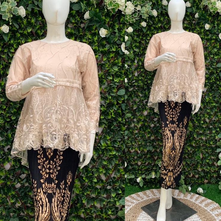 "ARE.21Jl22d" Kebaya modern / Kebaya remaja / Kebaya ocean / Kebaya bali / Kebaya wisuda / Kebaya/ k