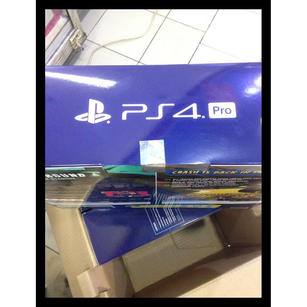 Ps4 Pro 1Tb Cuh7218B Party Bundle