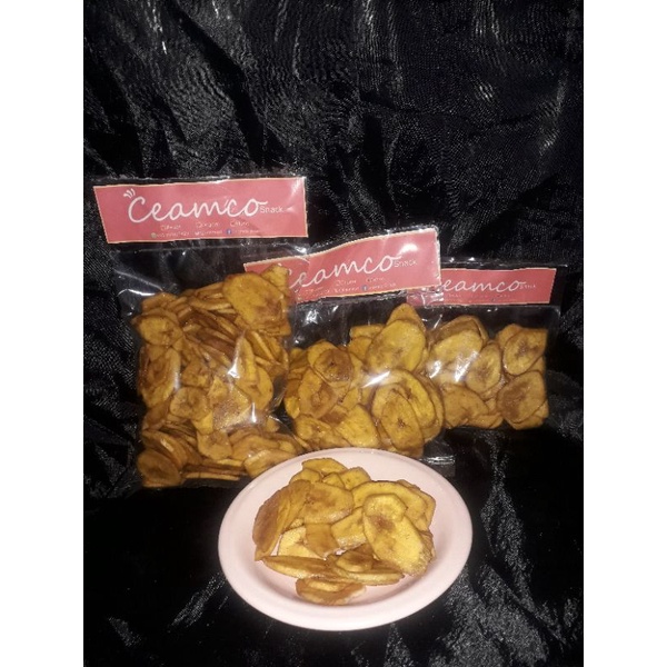 

keripik pisang snack .