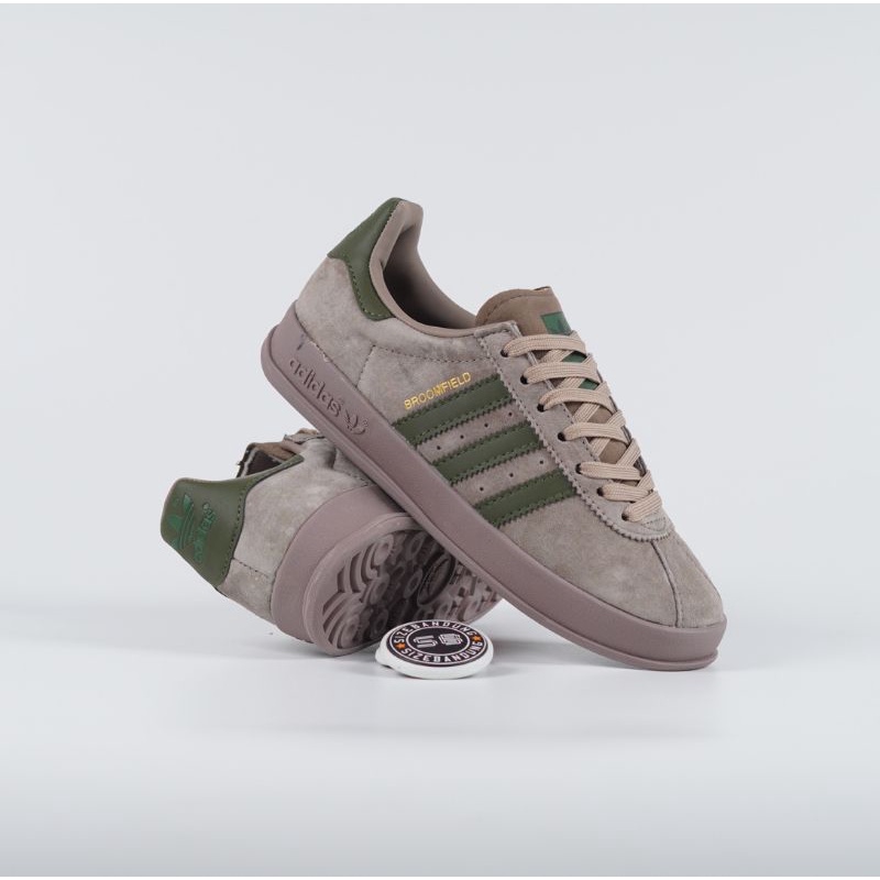 Sepatu Adidas Broomfield Raw Khaki