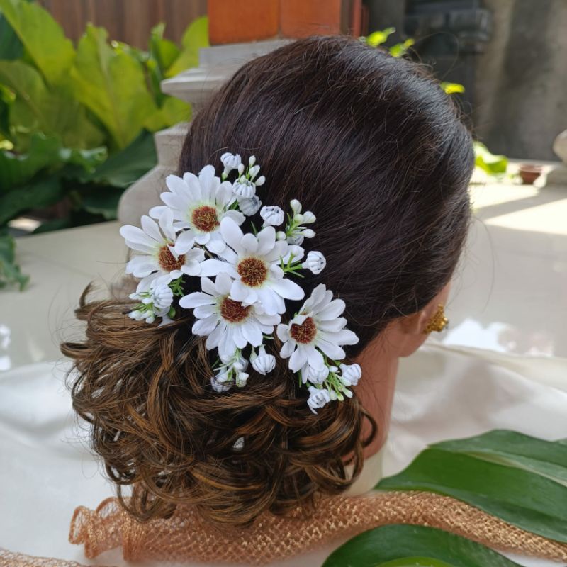 semanggi krisan/ bunga hair do/ sanggul bali/ sanggul modern/ hiasan rambut