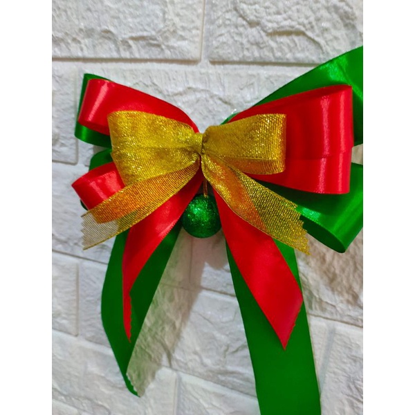 

Pita hampers natal satin