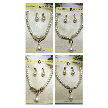 Kalung mutiara/Kalung set mutiara elegan harga/1set