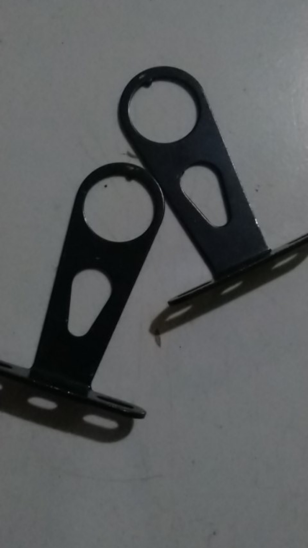 Hanger/tempat Dudukan Keranjang Sepeda