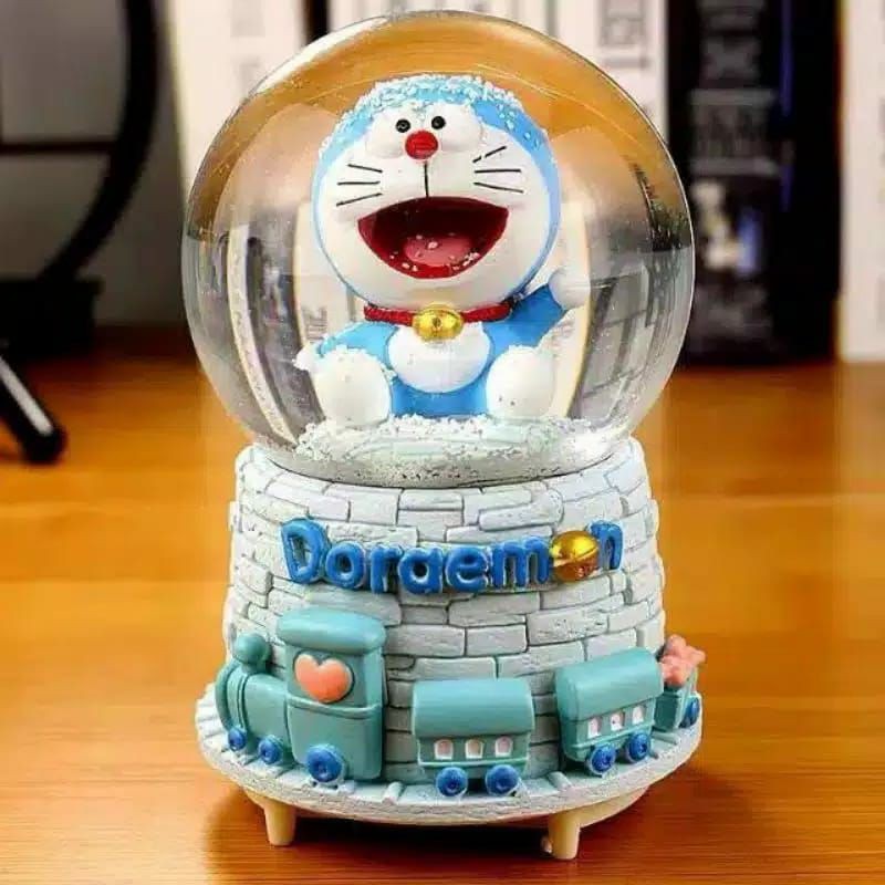 Kotak Musik JUMBO Snowball Doraemon Train Pajangan Lampu Kado Bola Kristal Salju Snow Globe Kereta