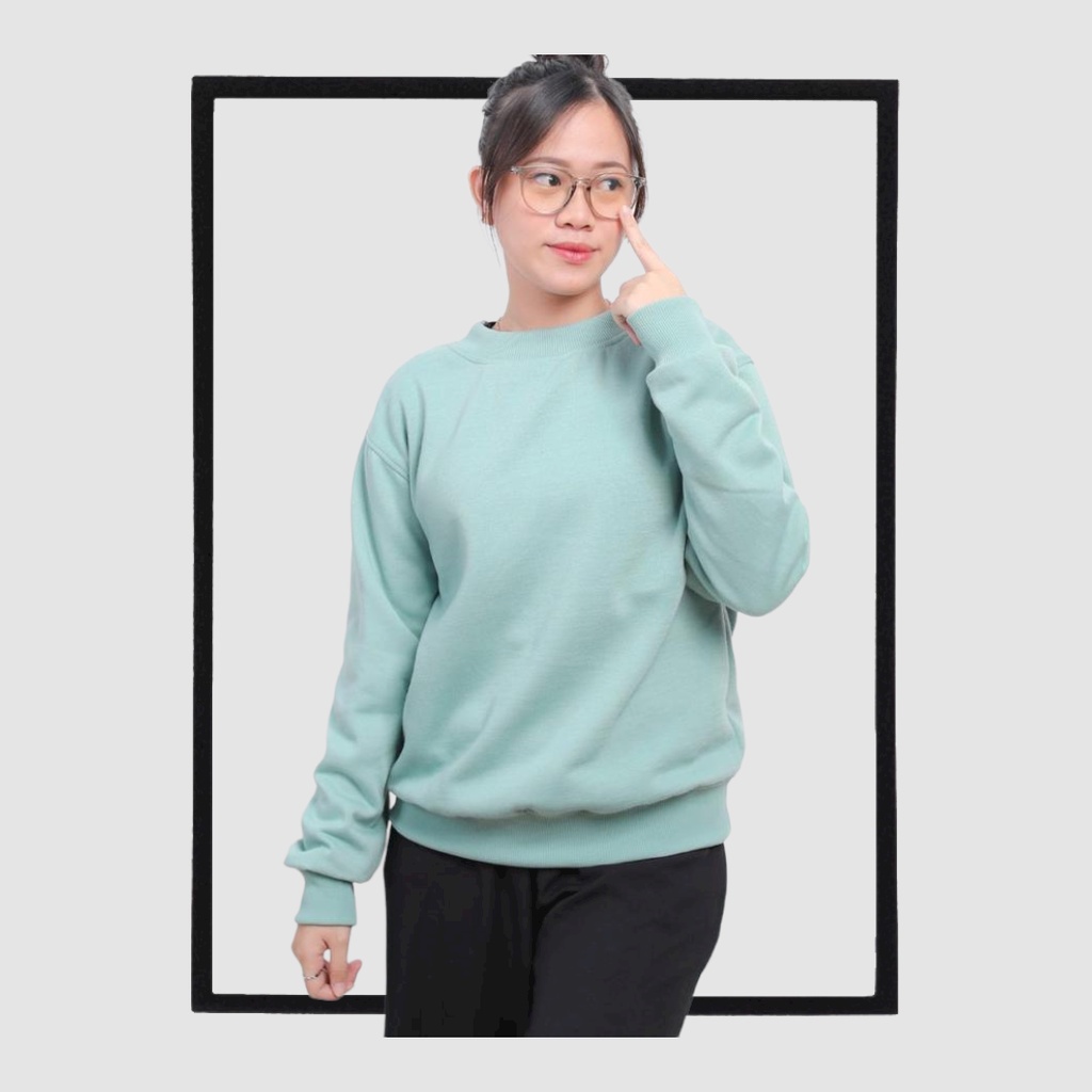 SWEATER_ID Basic Sweater Crewneck Fleece Sage Green Polos Unisex